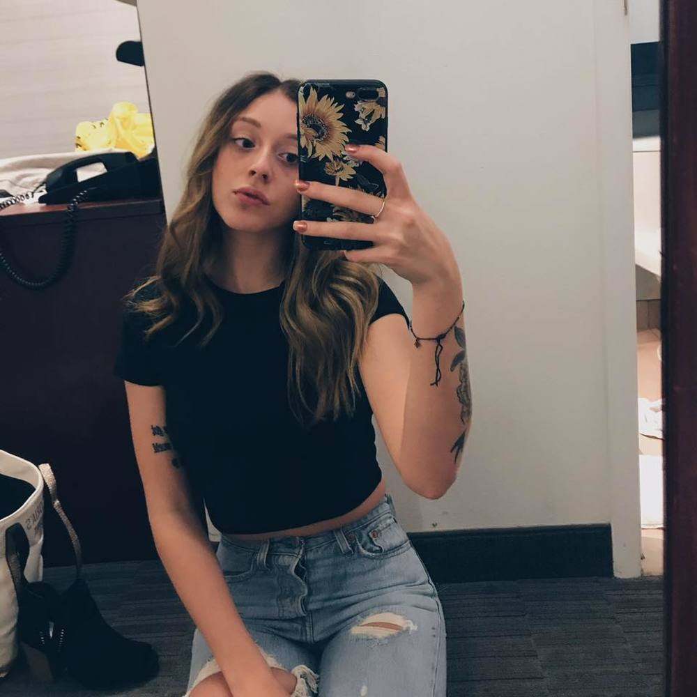 Meet your Posher, Ellana